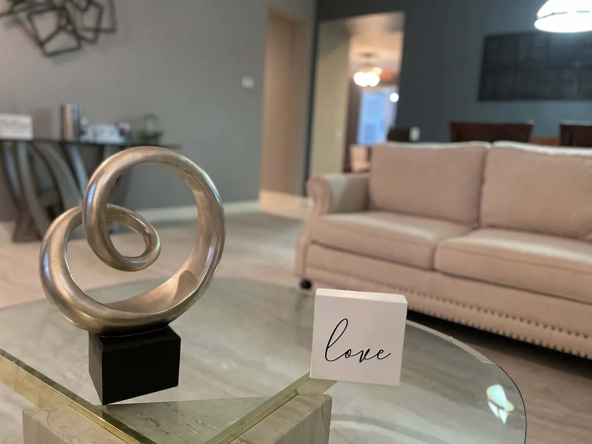 Entrance sitting area at Infinite Love and Care in Indio